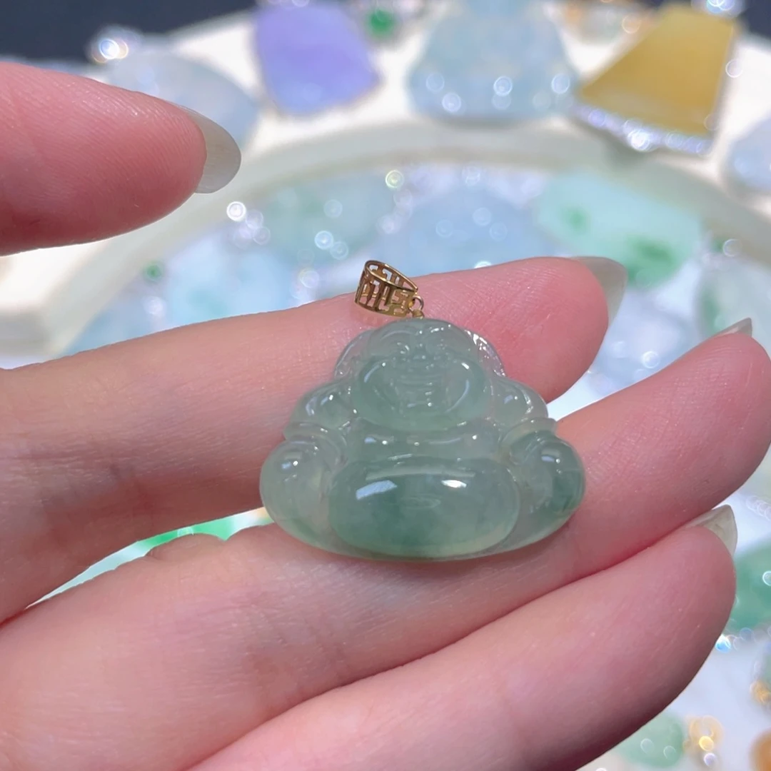 翡翠18K金镶嵌颈饰翡翠