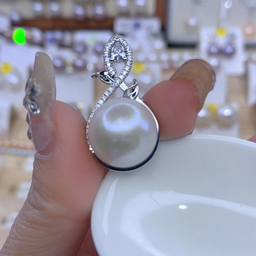 合金颈饰淡水珍珠