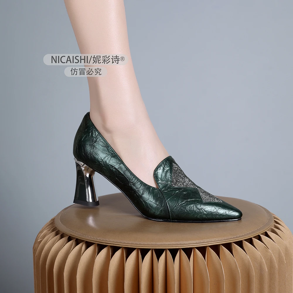 2025年新款法式时尚少女配裙子女神范高级感水钻气质尖头单鞋1094