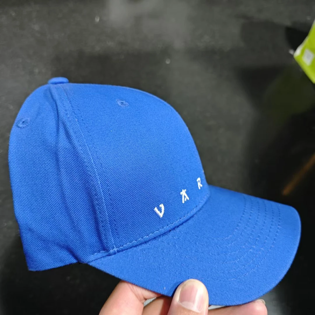 潮牌情侣款字母刺绣弯檐棒球帽 49002