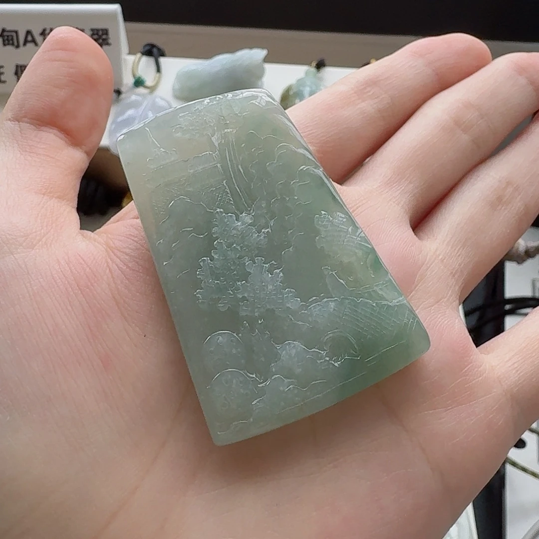 余***M颈饰未镶嵌翡翠翡翠