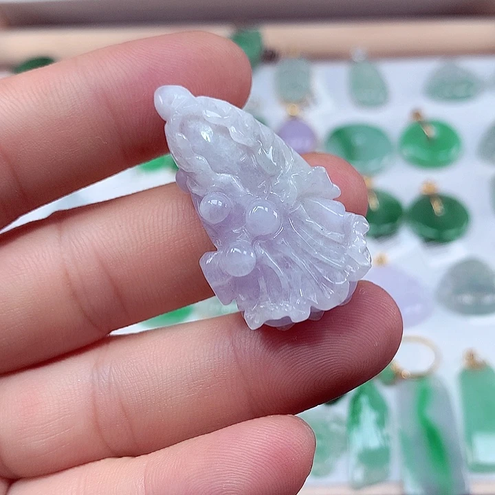 翡翠未镶嵌颈饰吊坠