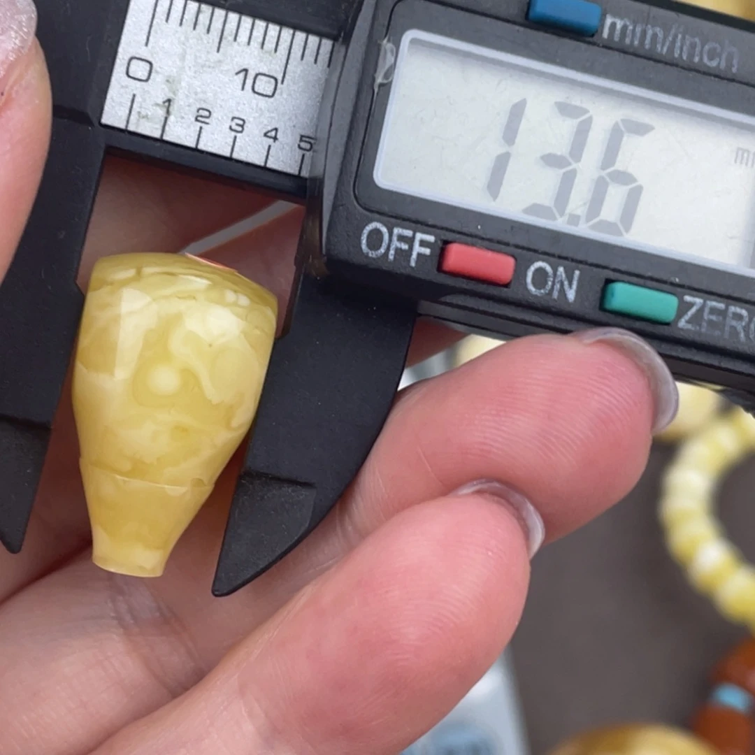 未镶嵌琥珀裸石蜜蜡897