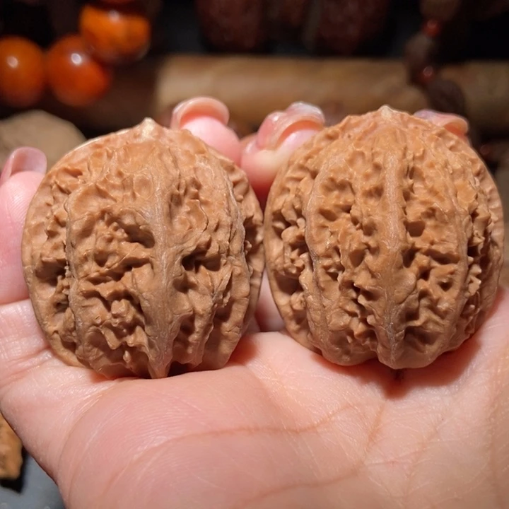 把件文玩核桃东北楸子小雪64