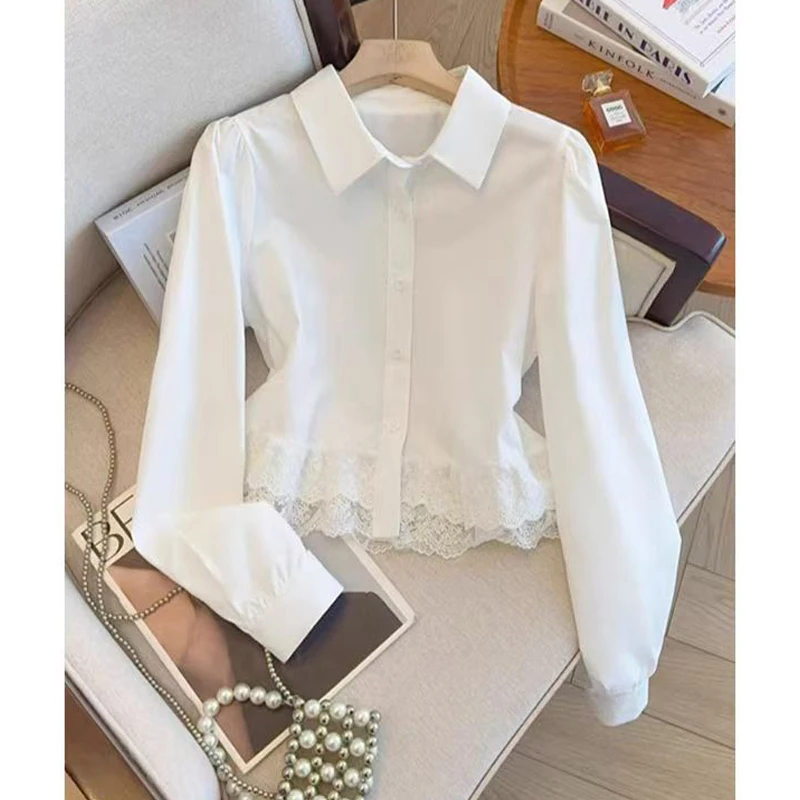 2025新款设计感小众减龄短款上衣法式甜美白色蕾丝拼接长袖衬衫