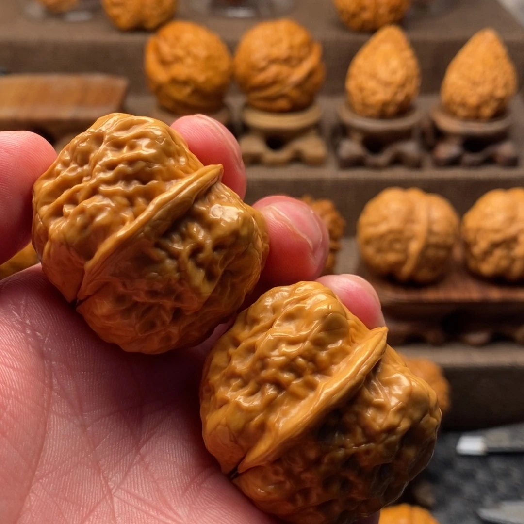 （***）文玩核桃把件铁核桃