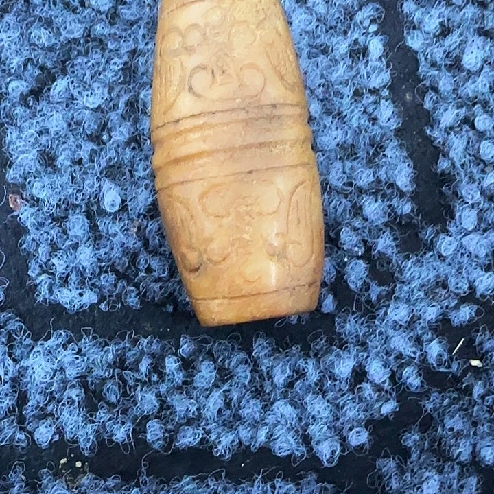 洪***斯和田玉（糖玉）未镶嵌挂件