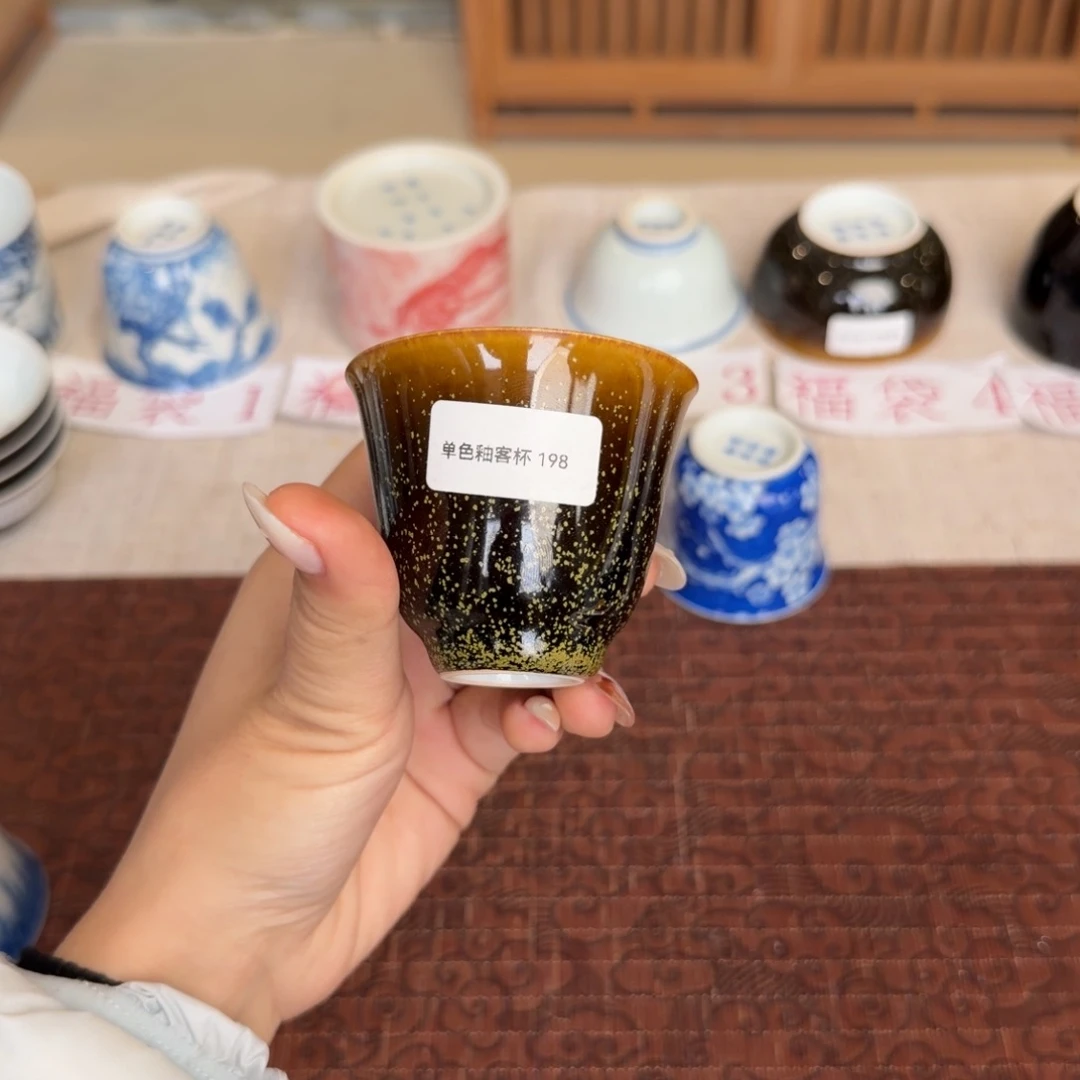 瓷片花瓷器的制作工艺与工艺等方面都取得