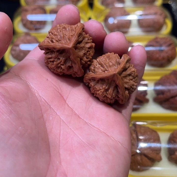 把件文玩核桃听*官帽三棱