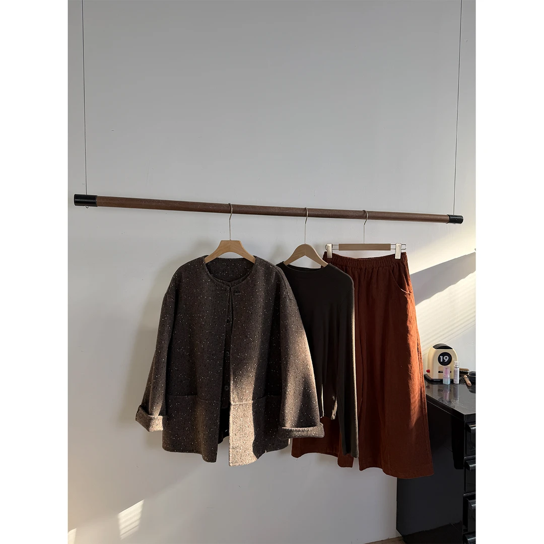 就一件  不退换  杂点羊毛混纺杂点 假两件 圆领日系大衣