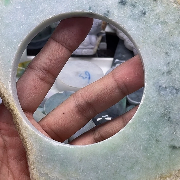 翡翠未镶嵌颈饰天然翡翠边角料