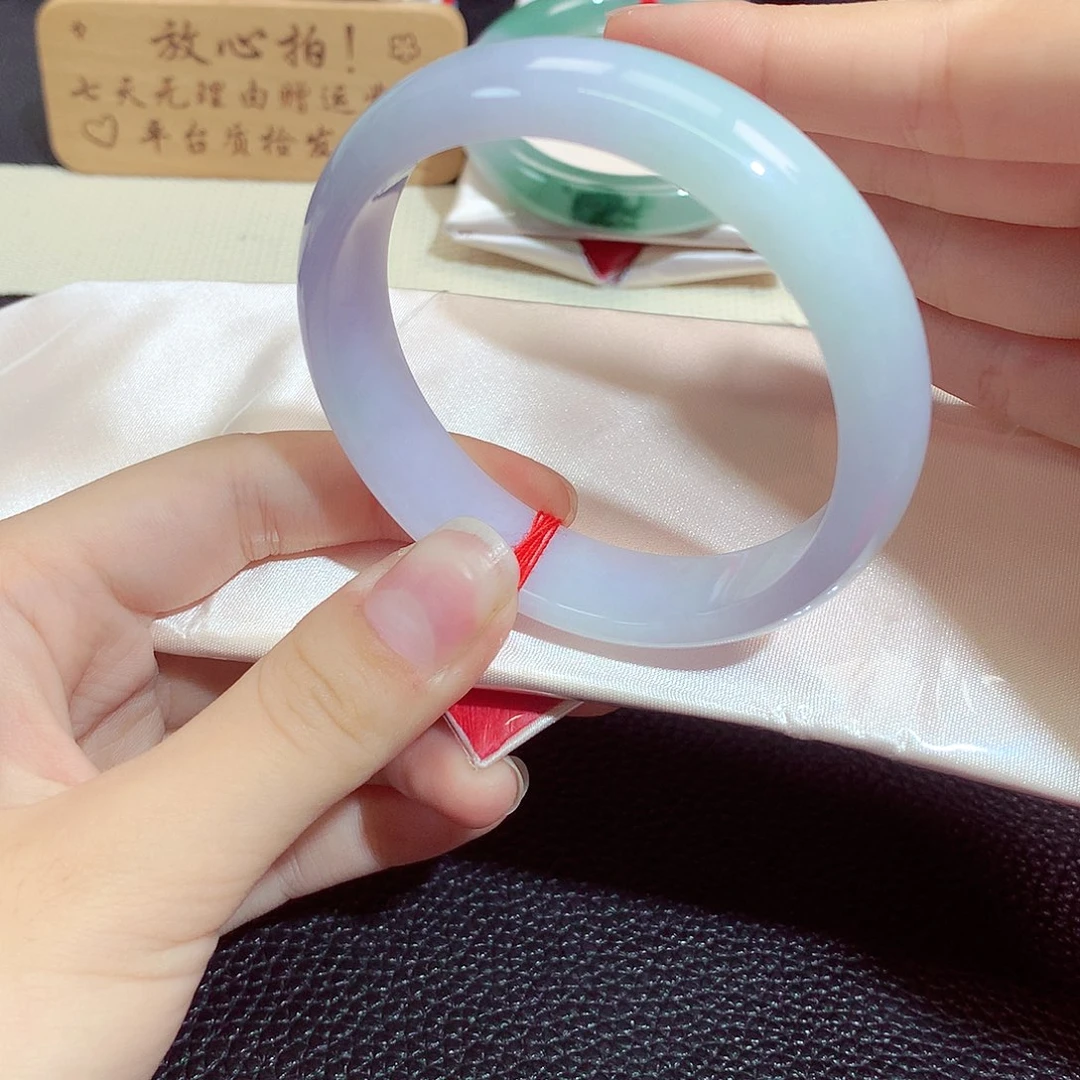 翡翠未镶嵌手镯9005