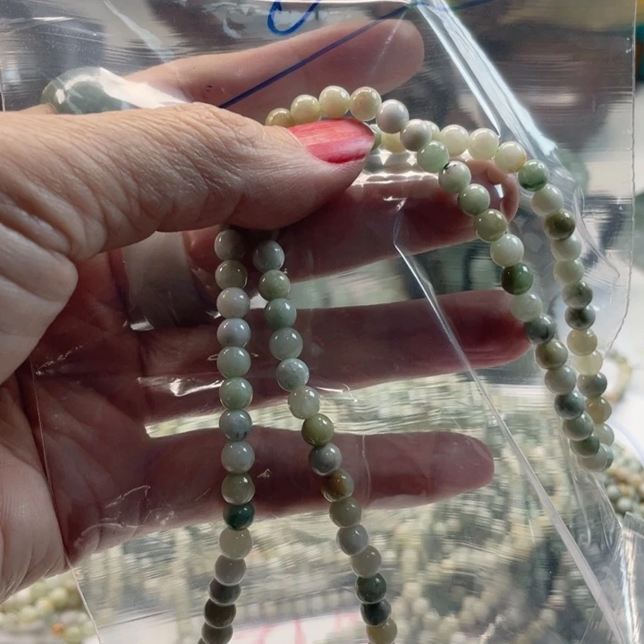 翡翠未镶嵌颈饰成品