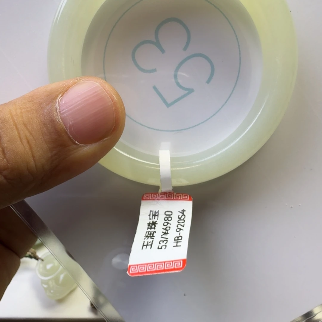 和田玉（糖玉）未镶嵌手镯