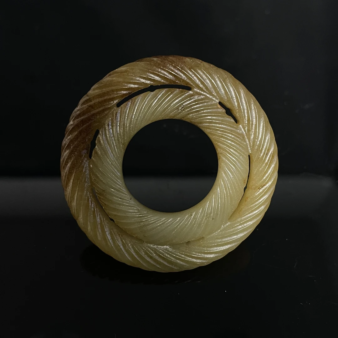 Tgz45明 和田玉绞丝环