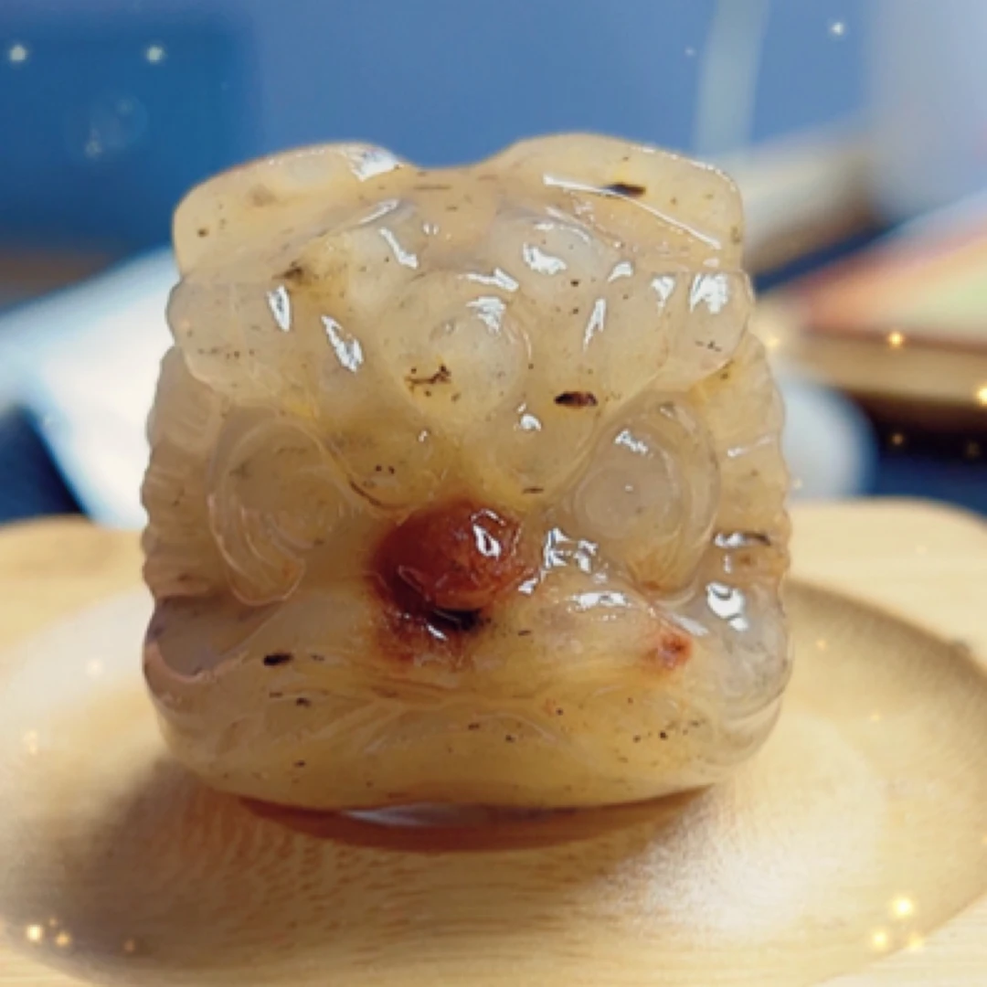 佘太翠醒狮手把件