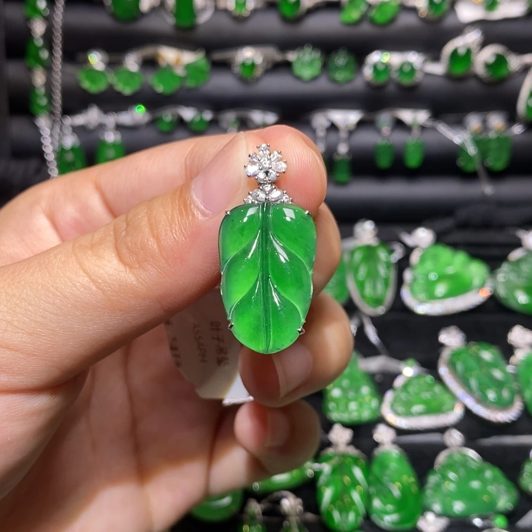 翡翠18K金镶嵌吊坠(不含链)天然翡翠