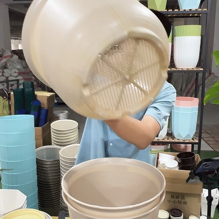 瑕疵矮陶口30高21米色无托3只