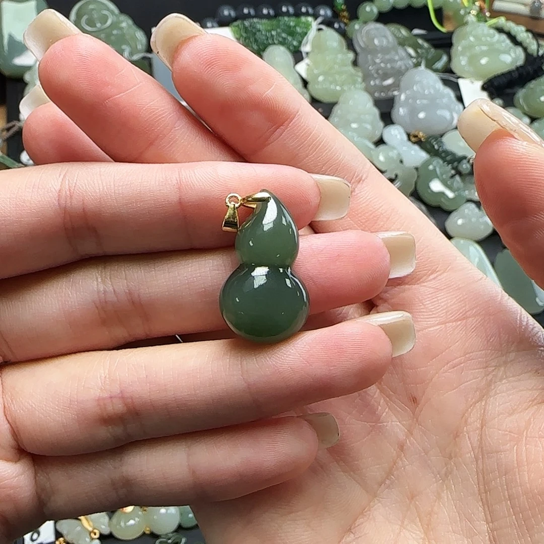 颈饰银S925镶嵌和田玉