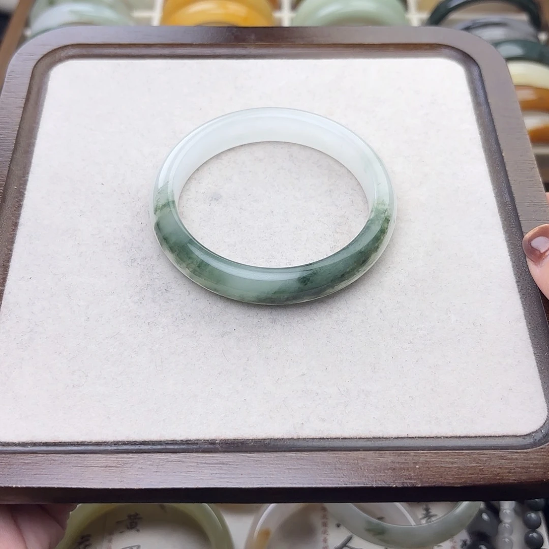 石英质玉（天山翠）未镶嵌手镯58.8圈口