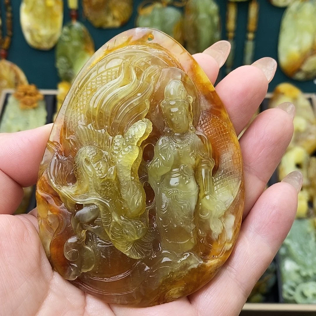 未镶嵌蛇纹石玉颈饰玉龙观音