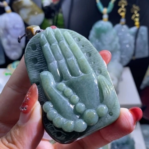 【闪购商品】颈饰未镶嵌翡翠佛