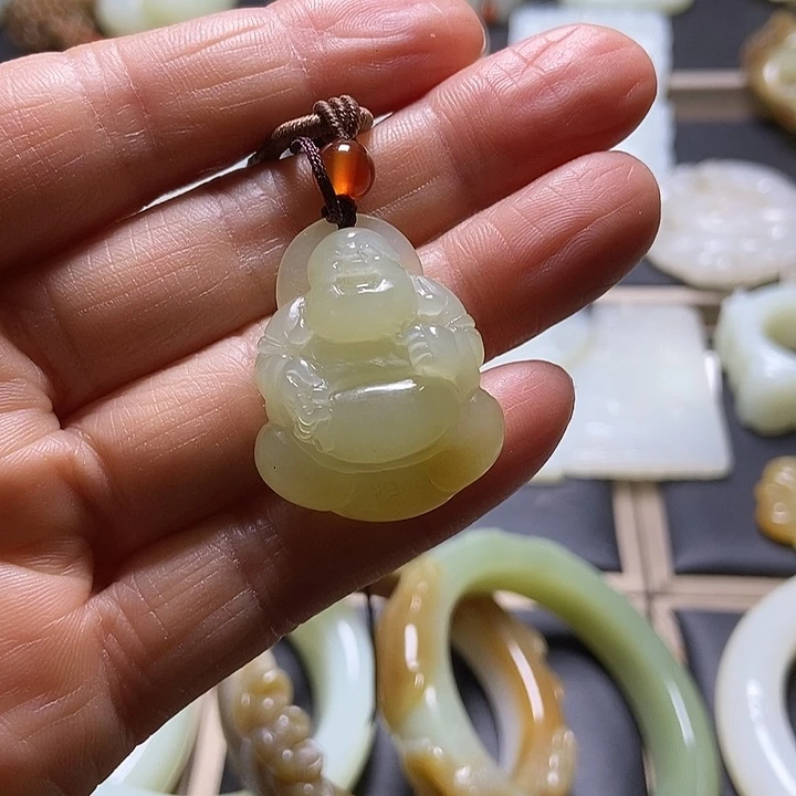 和田玉未镶嵌挂件