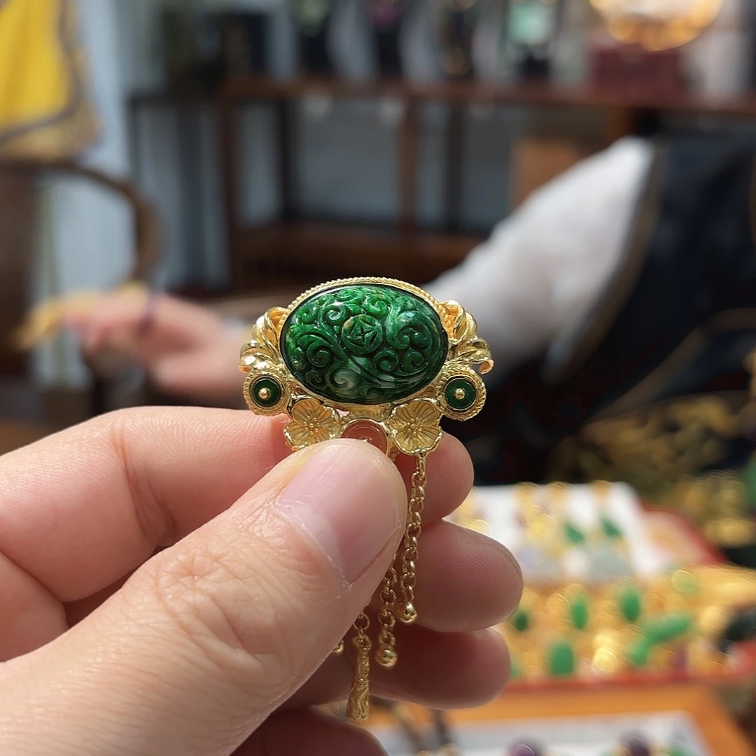 翡翠未镶嵌戒指戒指