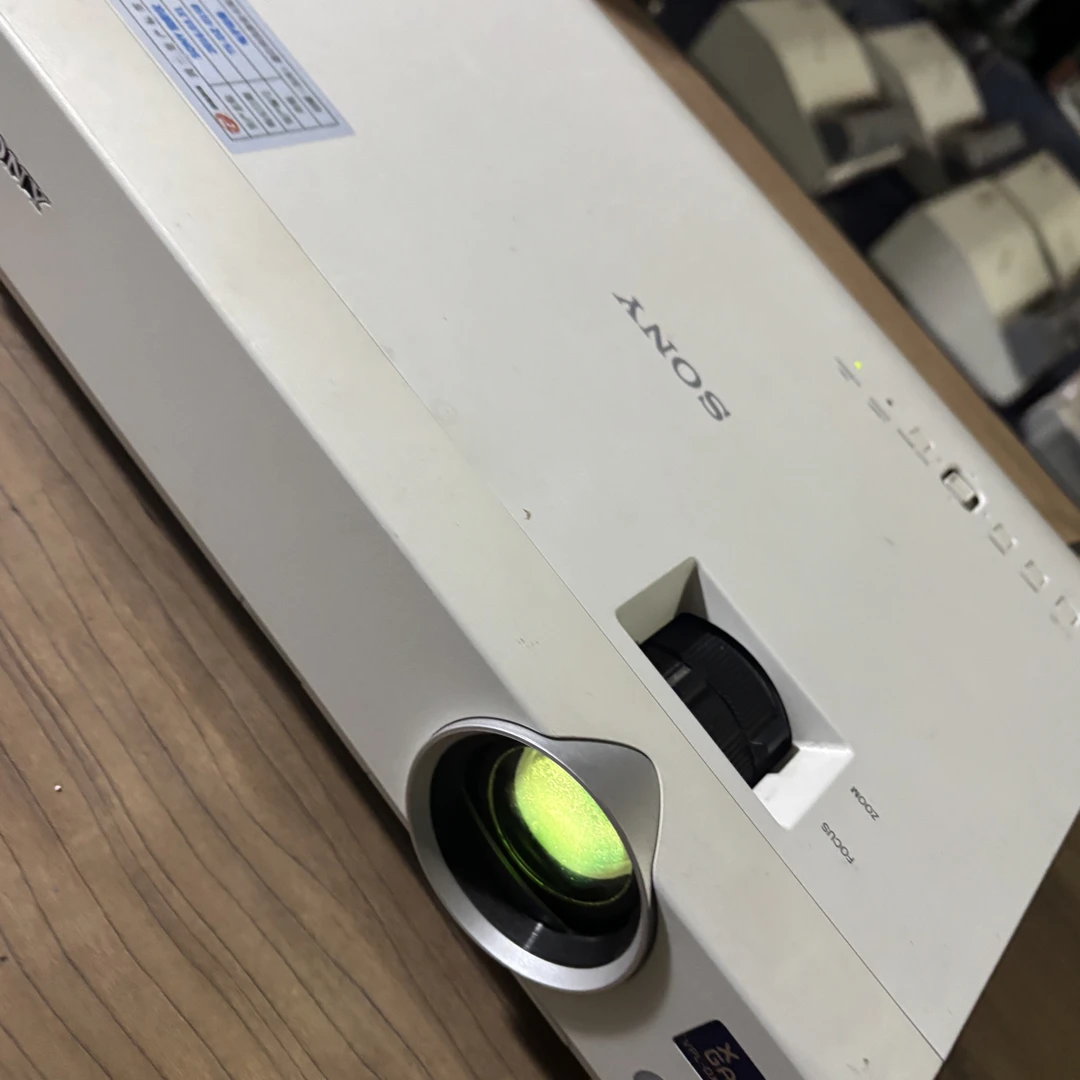 二手 Sony 投影仪 运费自理