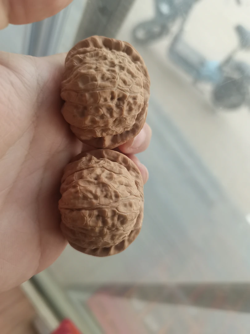 33号无修白茬南瓜墩核桃，尺寸跟着直播走