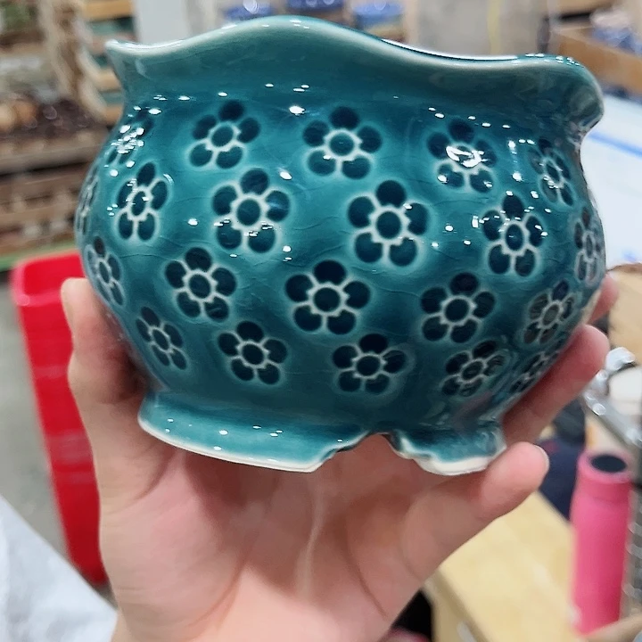 有孔.凑单10元陶瓷花盆发货！