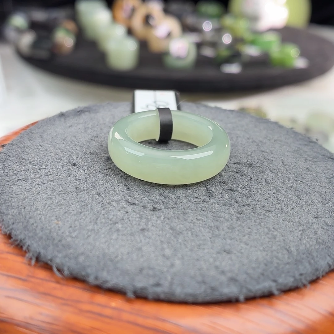 和田玉未镶嵌戒指b 61冰青圆切18.1不退换