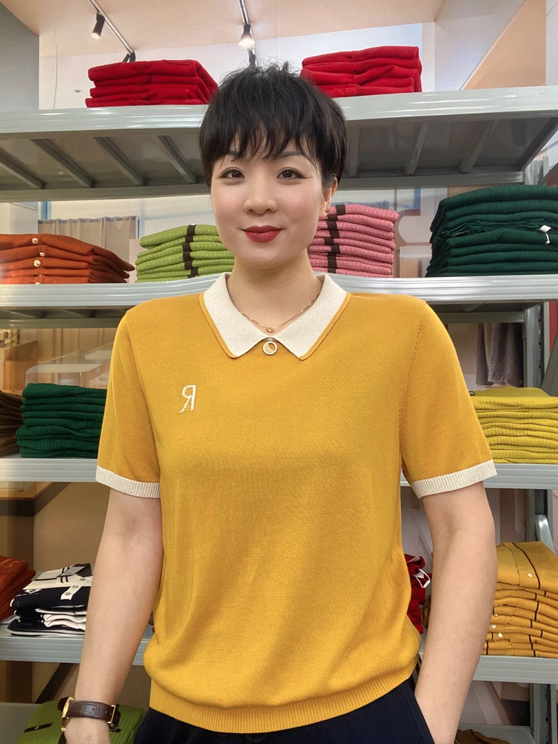 100%莱赛尔纤维翻领字母R时尚百搭显瘦针织衫9859