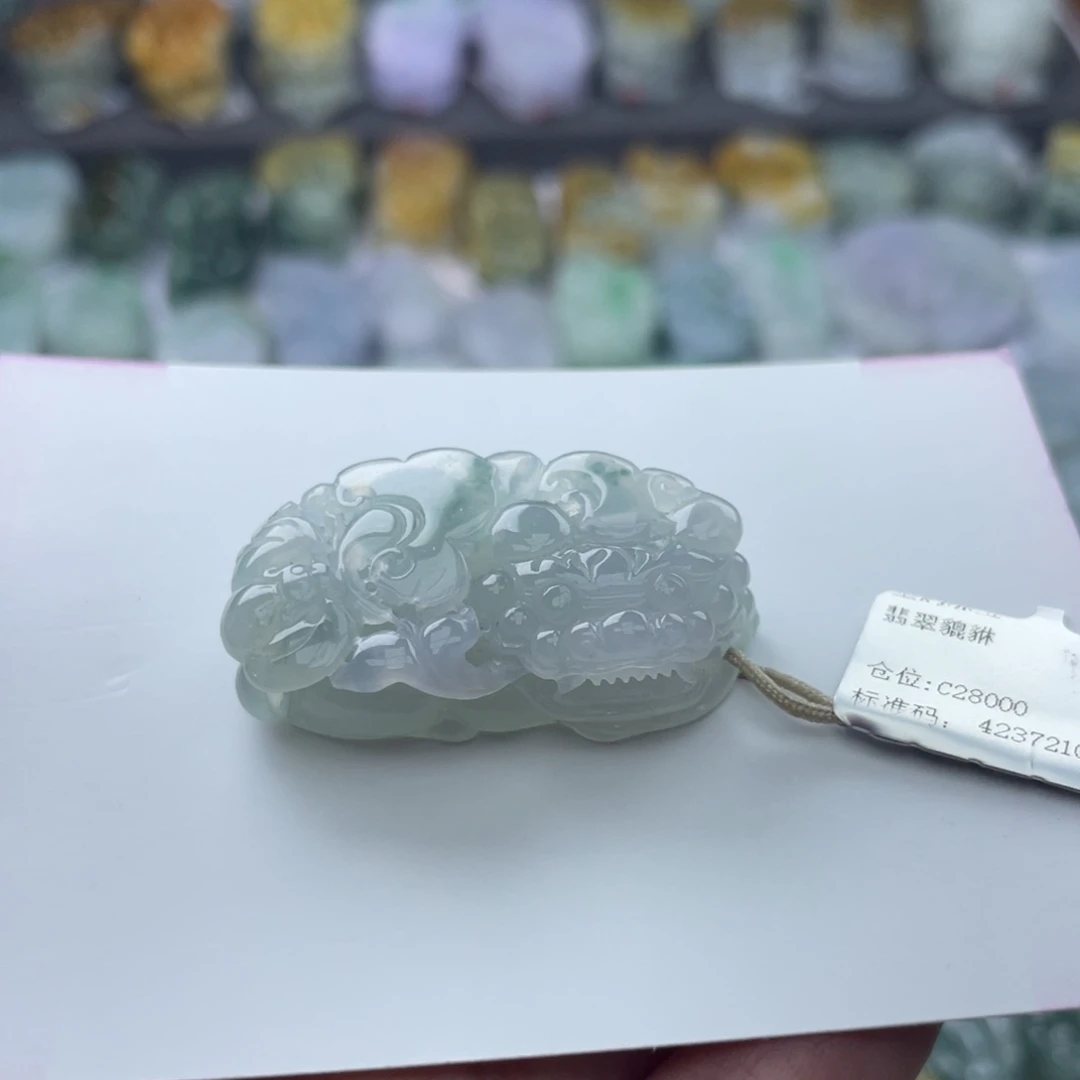 翡翠颈饰未镶嵌貔貅