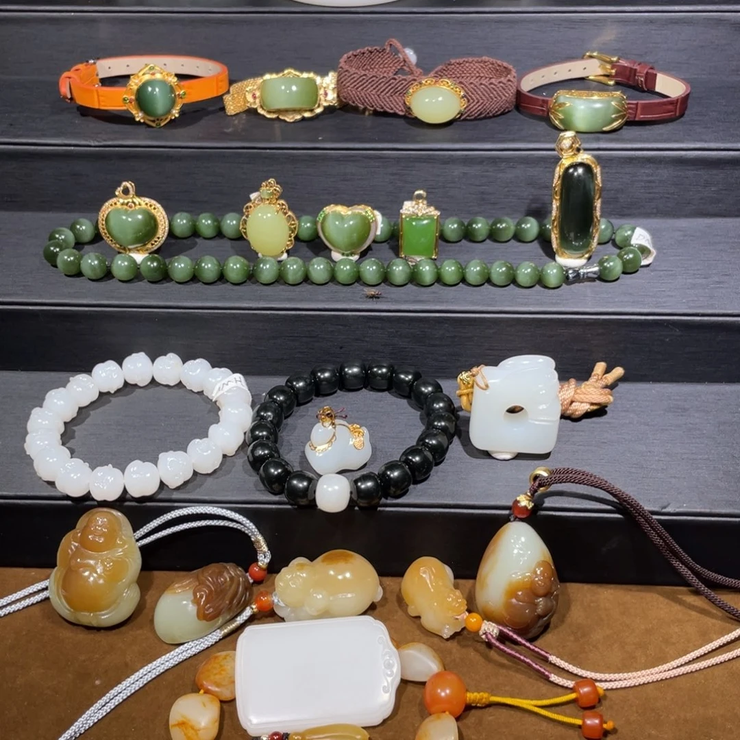 北***玉和田玉（白玉）未镶嵌颈饰