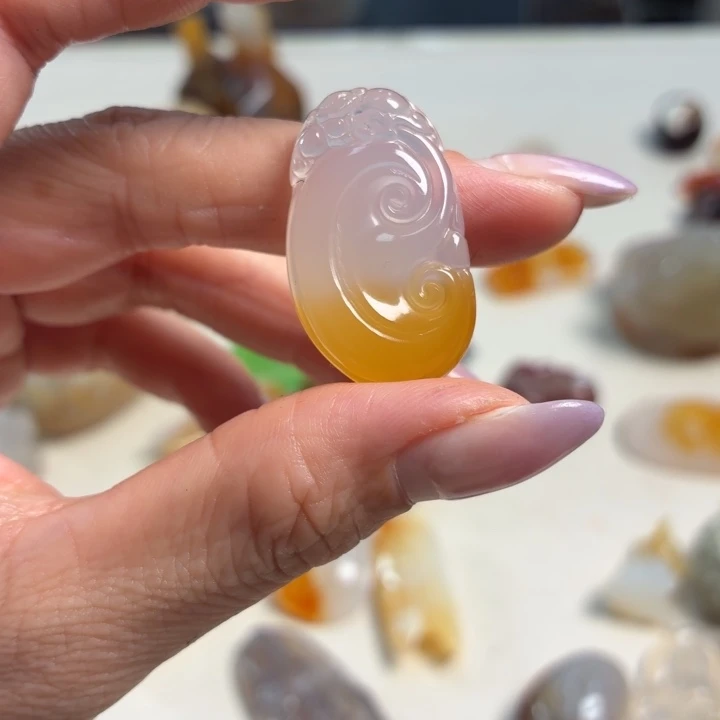 玛瑙/玉髓未镶嵌吊坠(不含链)