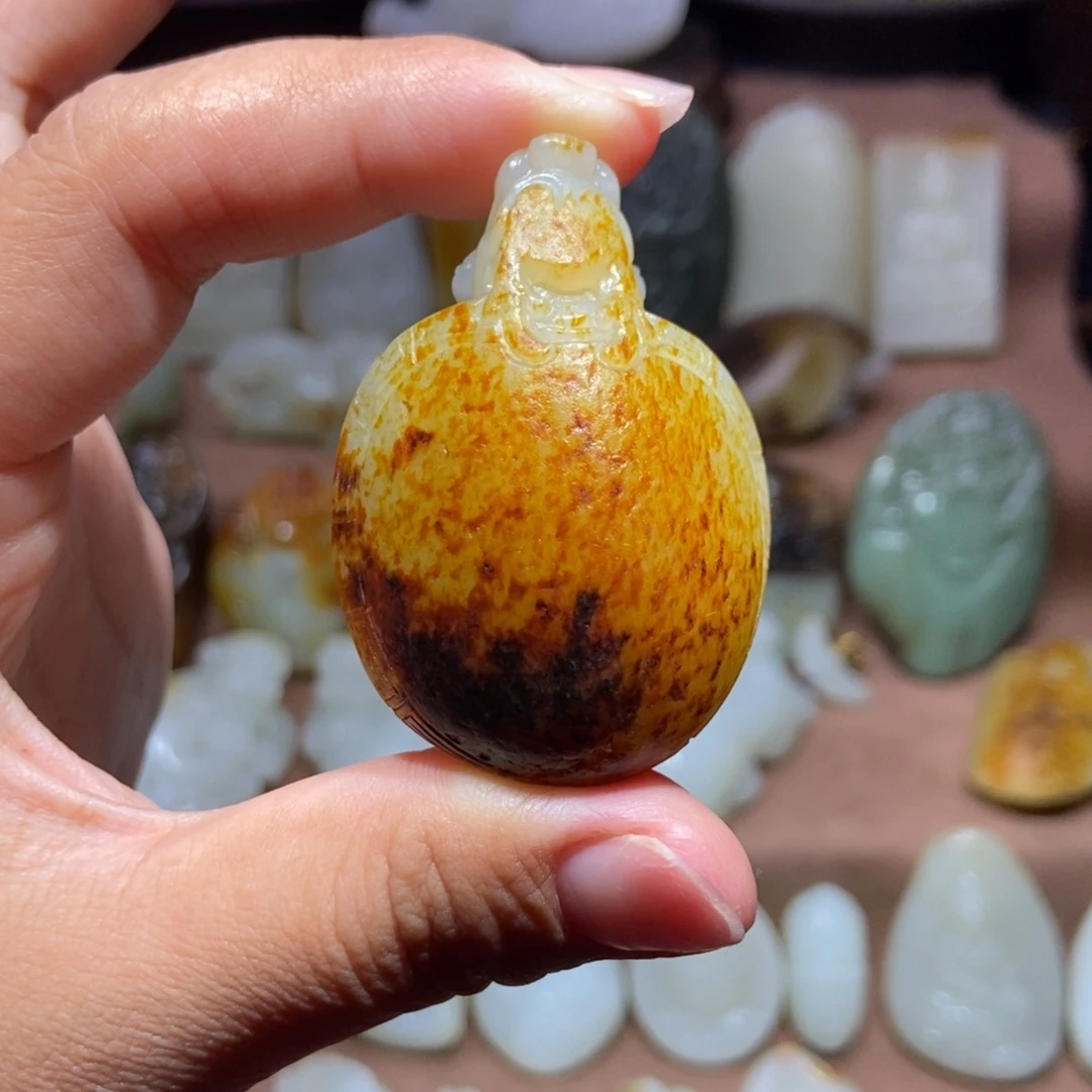 和田玉（子料）未镶嵌挂件