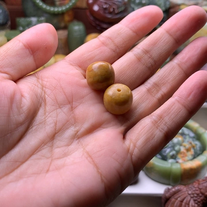 岫岩河磨玉（透闪石质玉）未镶嵌吊坠(不含链)