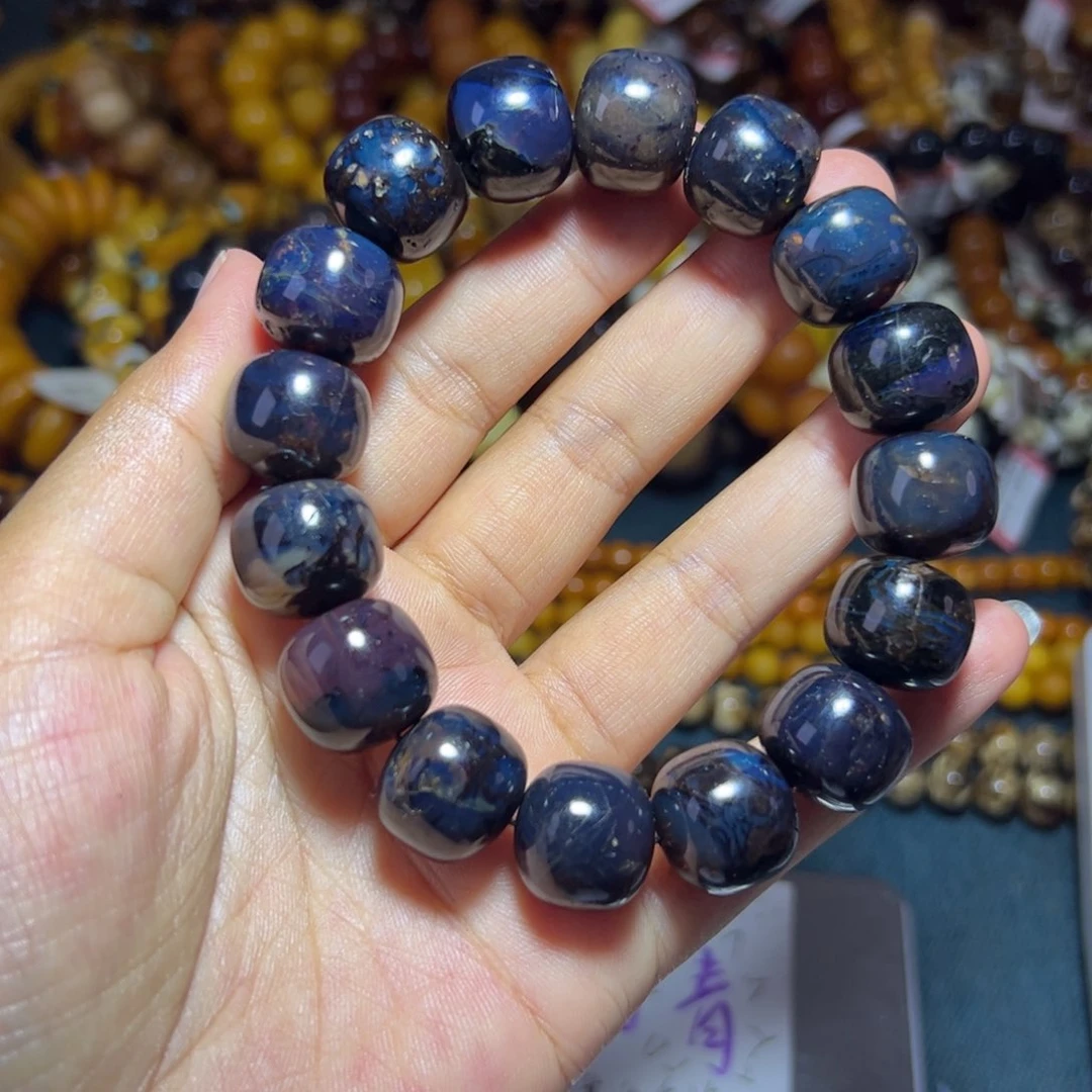 未镶嵌琥珀珠宝奇石126