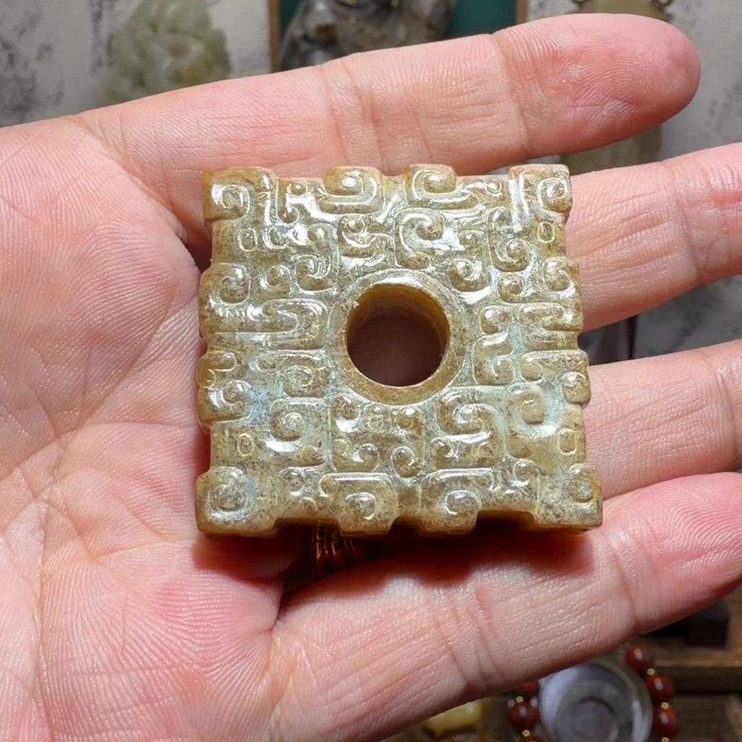 玉***者和田玉未镶嵌挂件