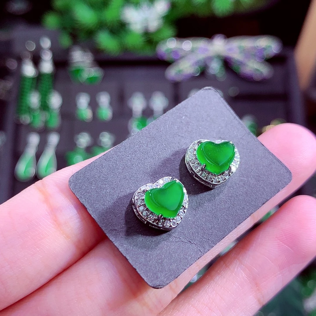 颈饰未镶嵌翡翠天然