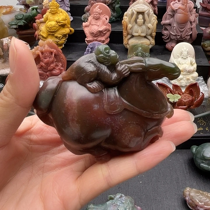 石英质玉未镶嵌摆件