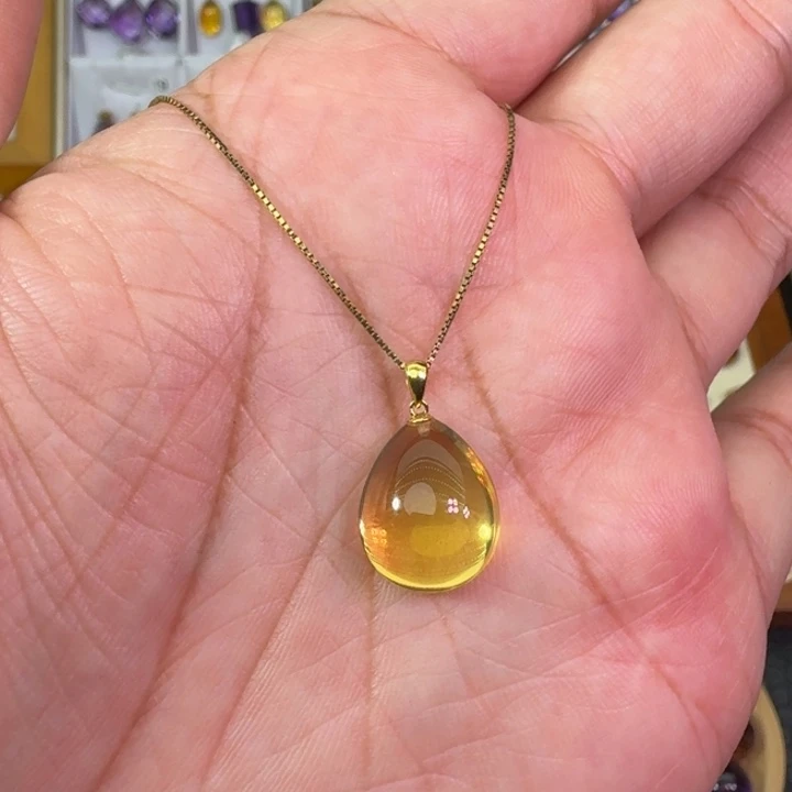 18K金镶嵌颈饰黄晶吊坠