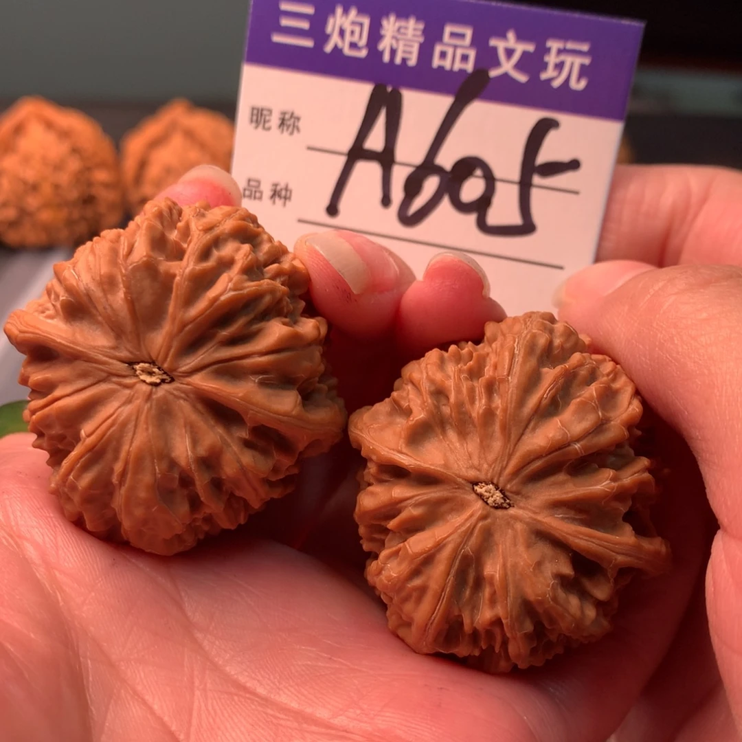 吊坠文玩核桃金麒麟