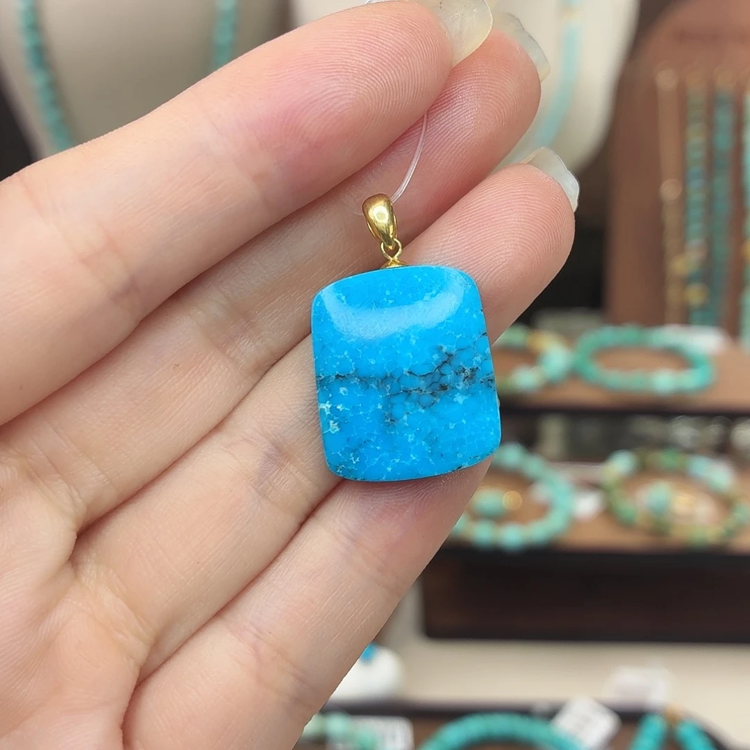 18K金镶嵌绿松石颈饰