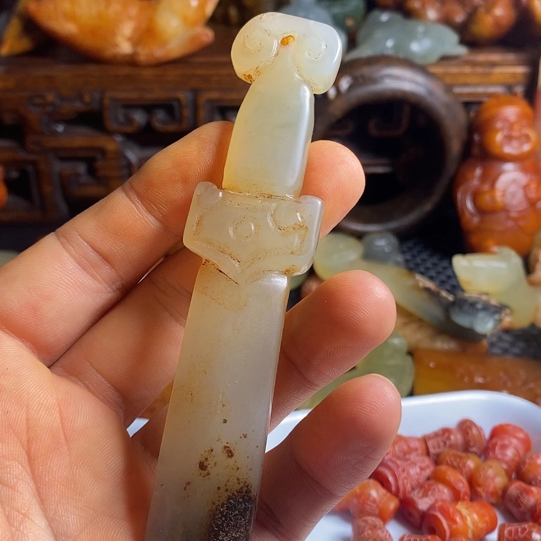 未镶嵌岫岩老玉（透闪石质玉）挂件