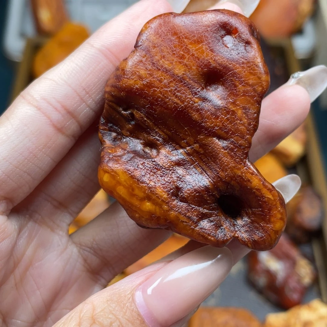 琥珀未镶嵌珠宝奇石