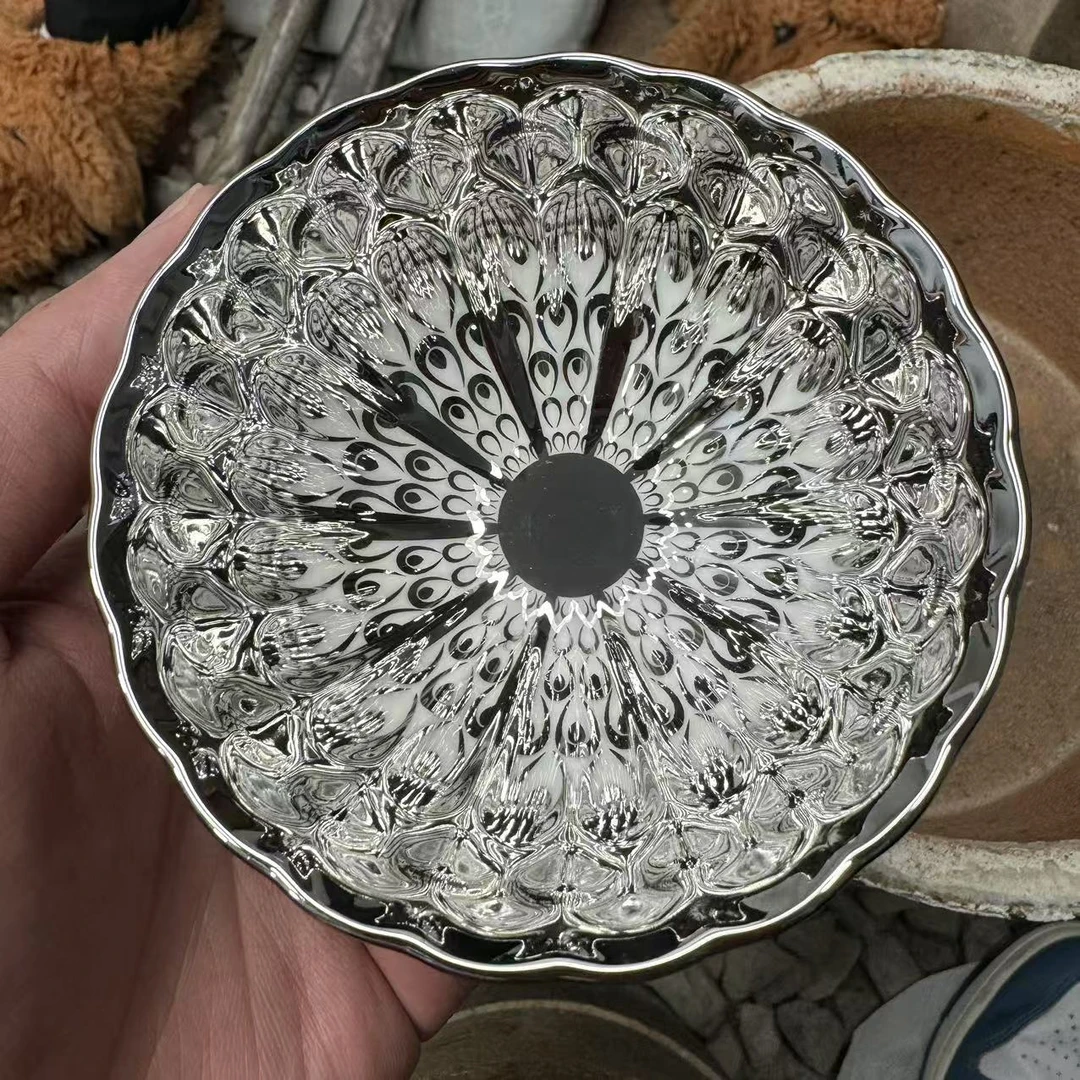 冰清玉洁孔雀裸杯