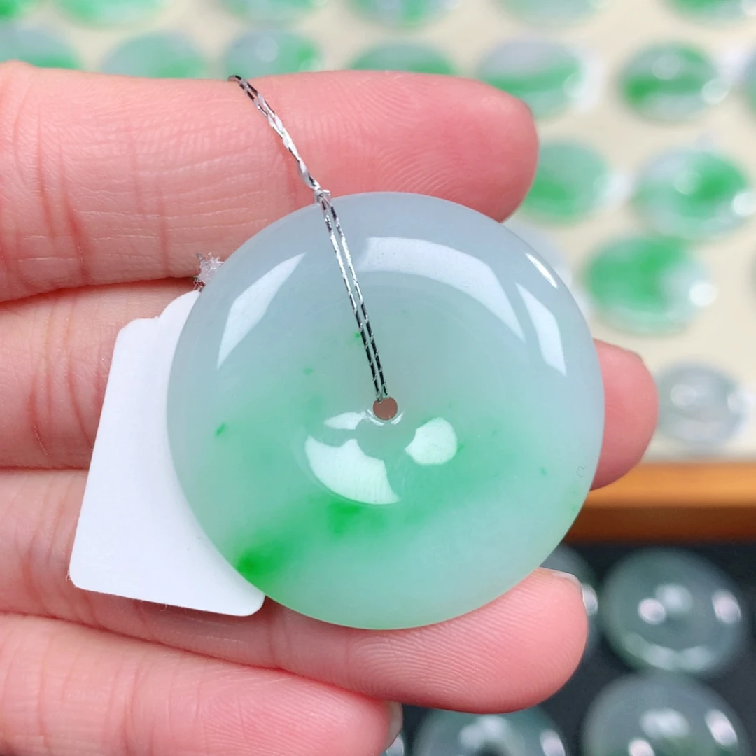 翡翠未镶嵌颈饰32.4-5.5