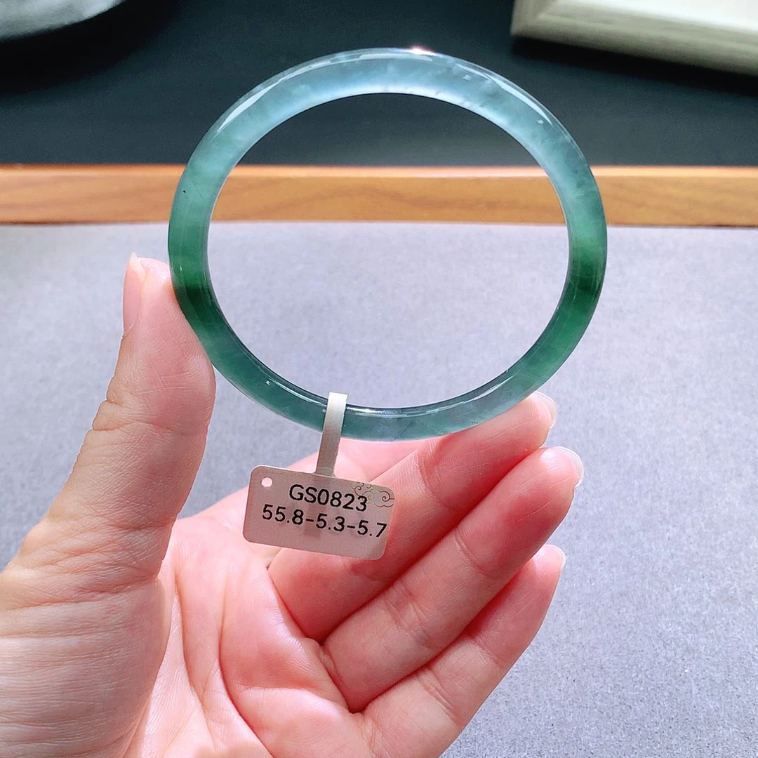 翡翠未镶嵌手镯天然翡翠手镯a货